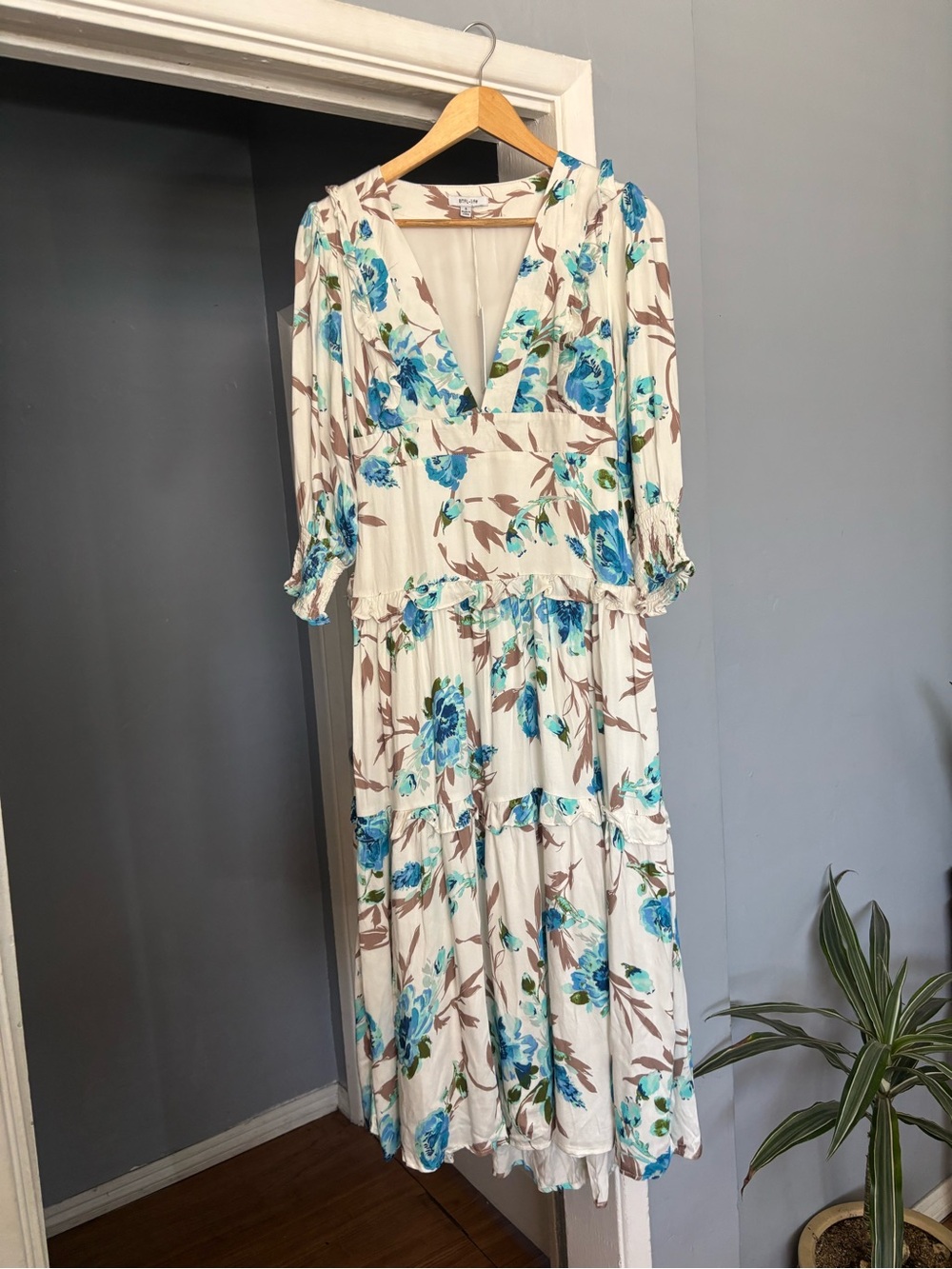 BTFL-Life Dress Size S Blue White Floral Dainty Nancy Meyers Coastal Gran